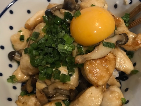 ささみとキノコのマヨポン丼